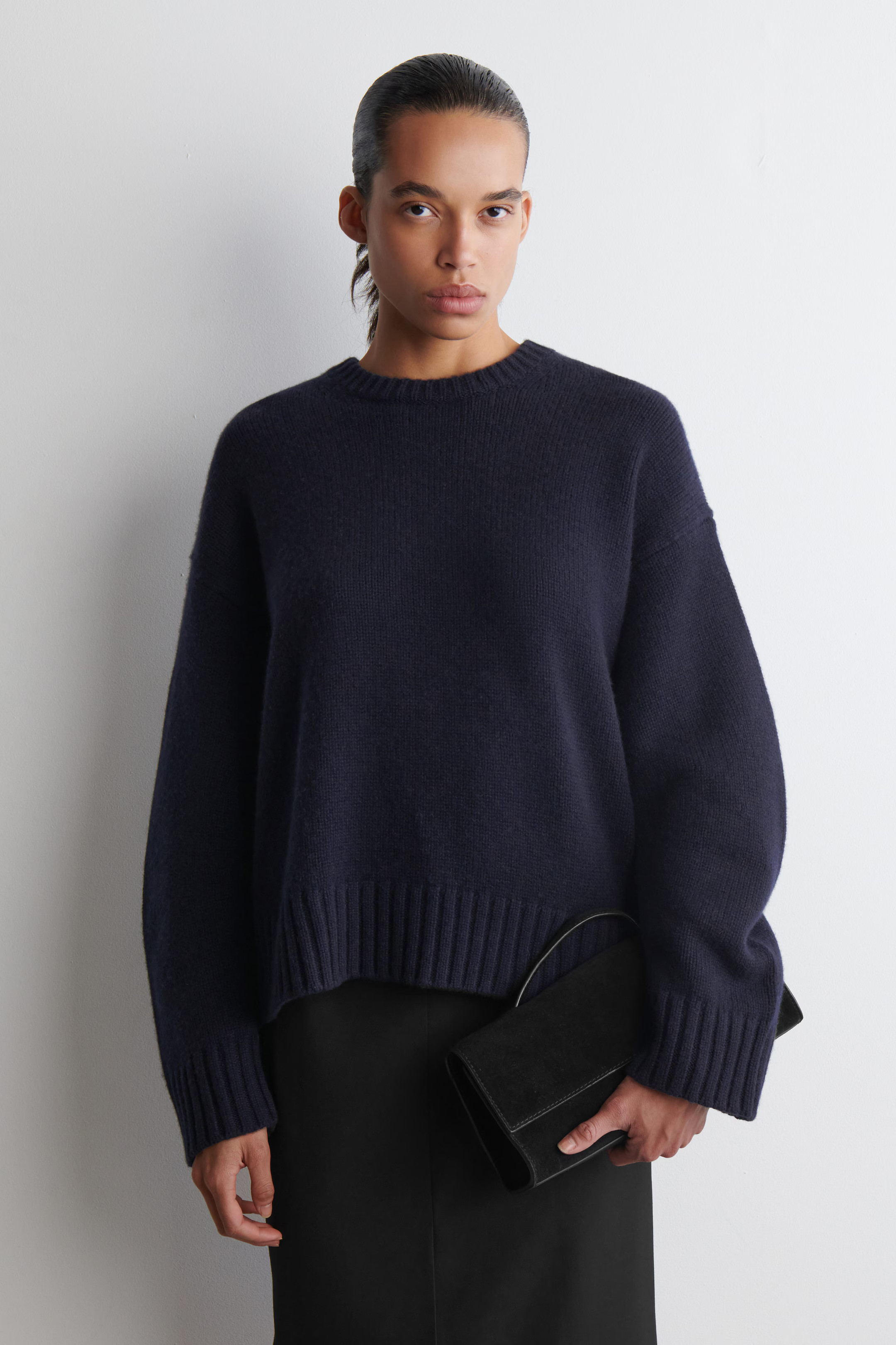 CHUNKY CASHMERE CREW-NECK JUMPER - NAVY | COS | COS UK
