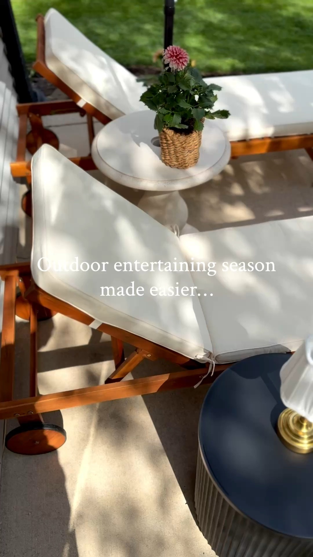Sharing the patio finds, cooler table, outdoor trash can and deck bin that make entertaining easier! All on sale right now 👏🏻