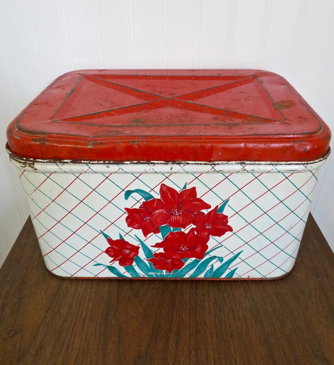 Vintage 1950s 50s Metal Bread Box Hinged Flower Floral Paint Tiger Lily Lilies Red White Plaid Re... | Etsy (US)