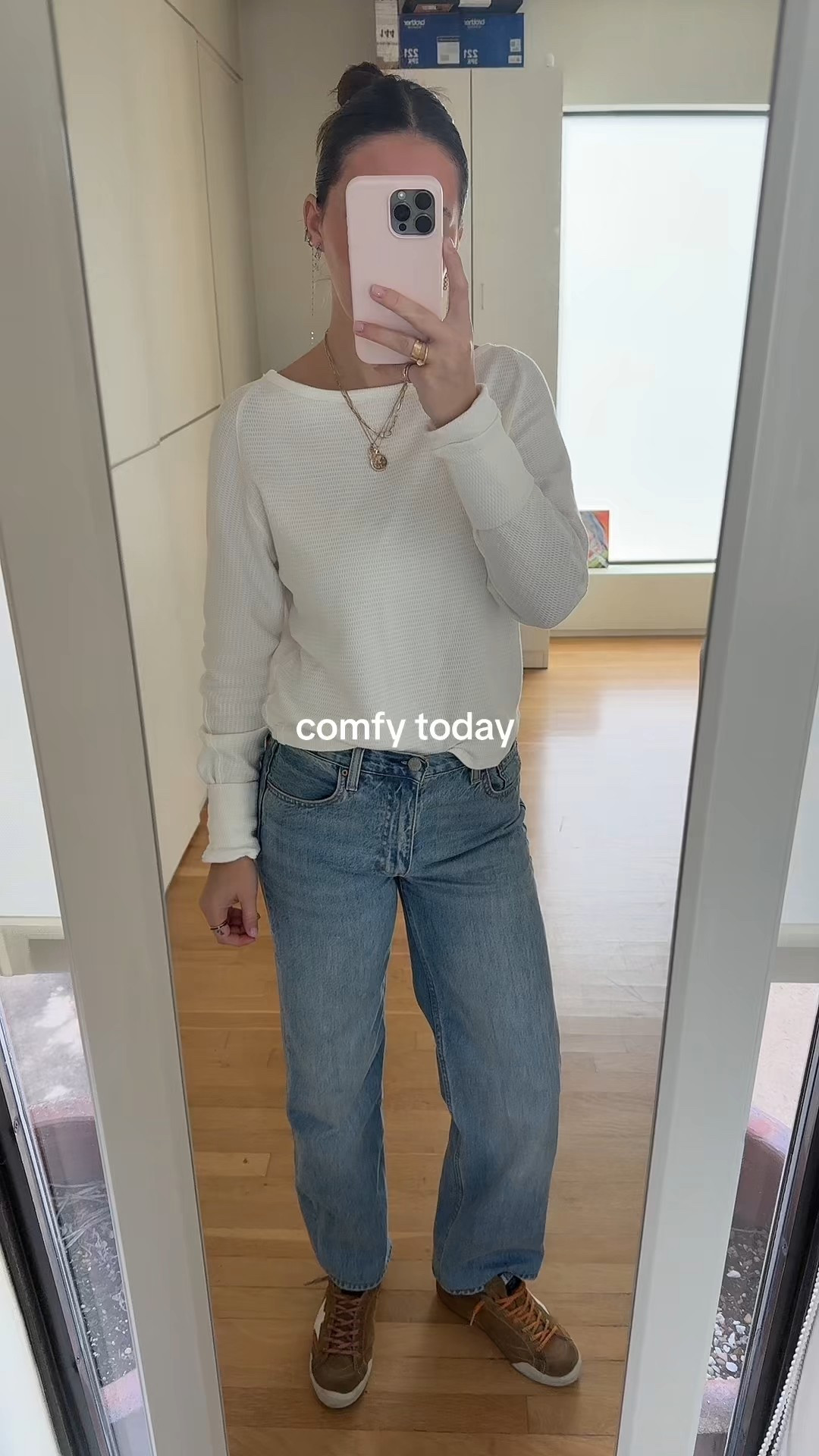 Comfy outfit for work today! 


comfy ootd
simple ootd
golden goose
jewelry
cartier jewelry 

#LTKFindsUnder100 #LTKStyleTip #LTKShoeCrush