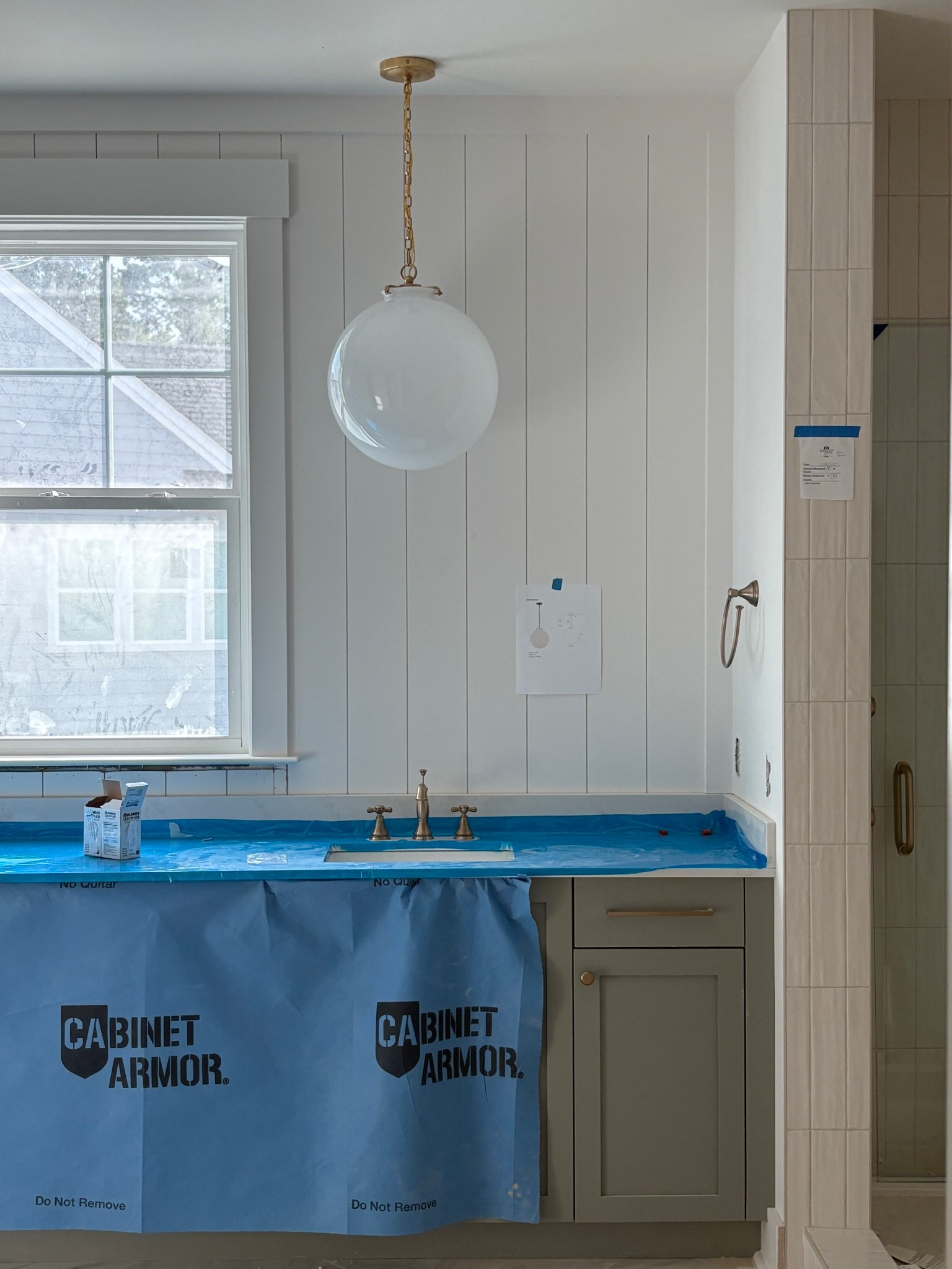 Master Bath Sneak Peek!!!! Almost done :) 

#visualcomforts #globe #lighting #bathroomlighting #pendantlighting

#LTKHome