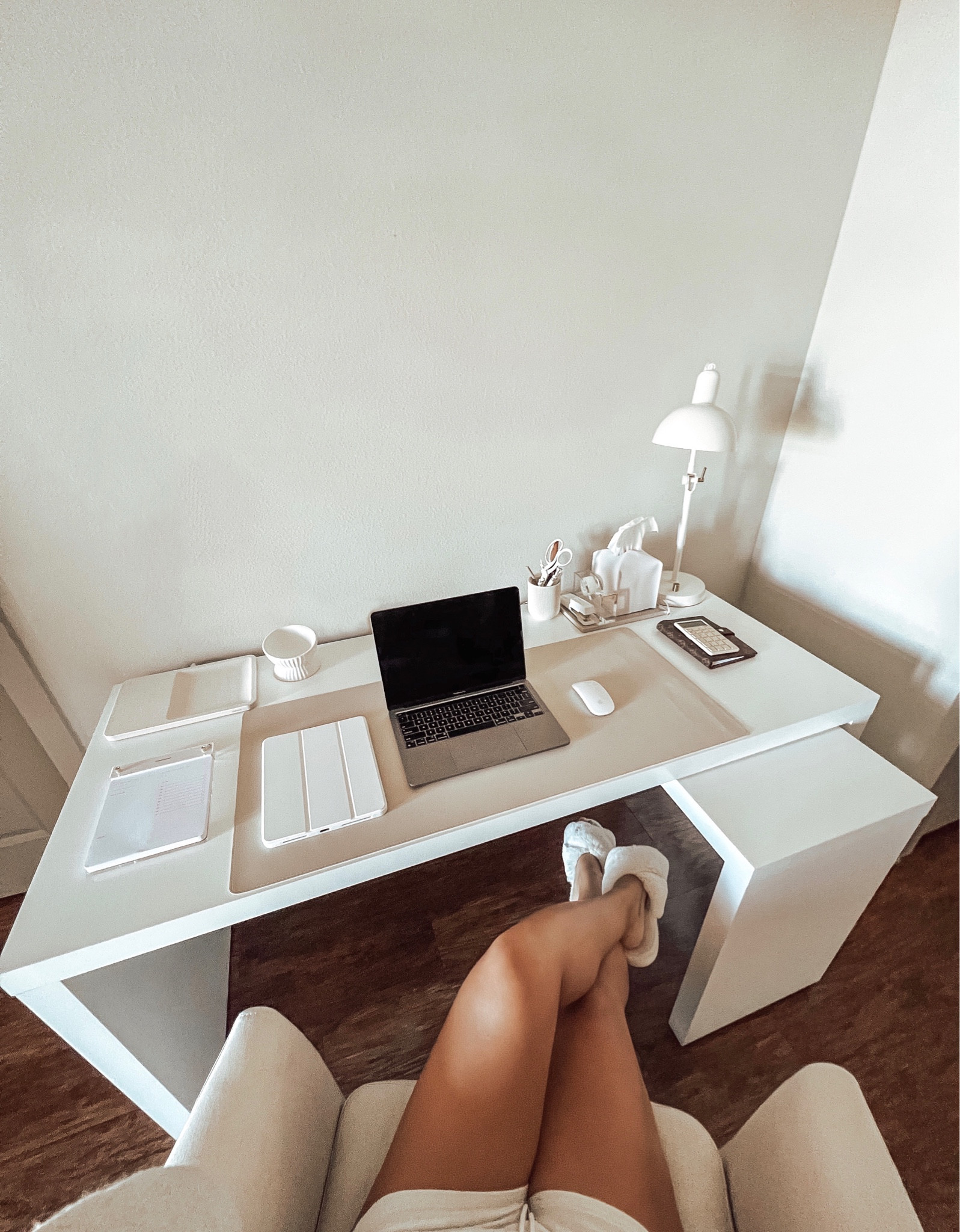 home office ☁️🤎

#LTKFind #LTKhome #LTKGiftGuide