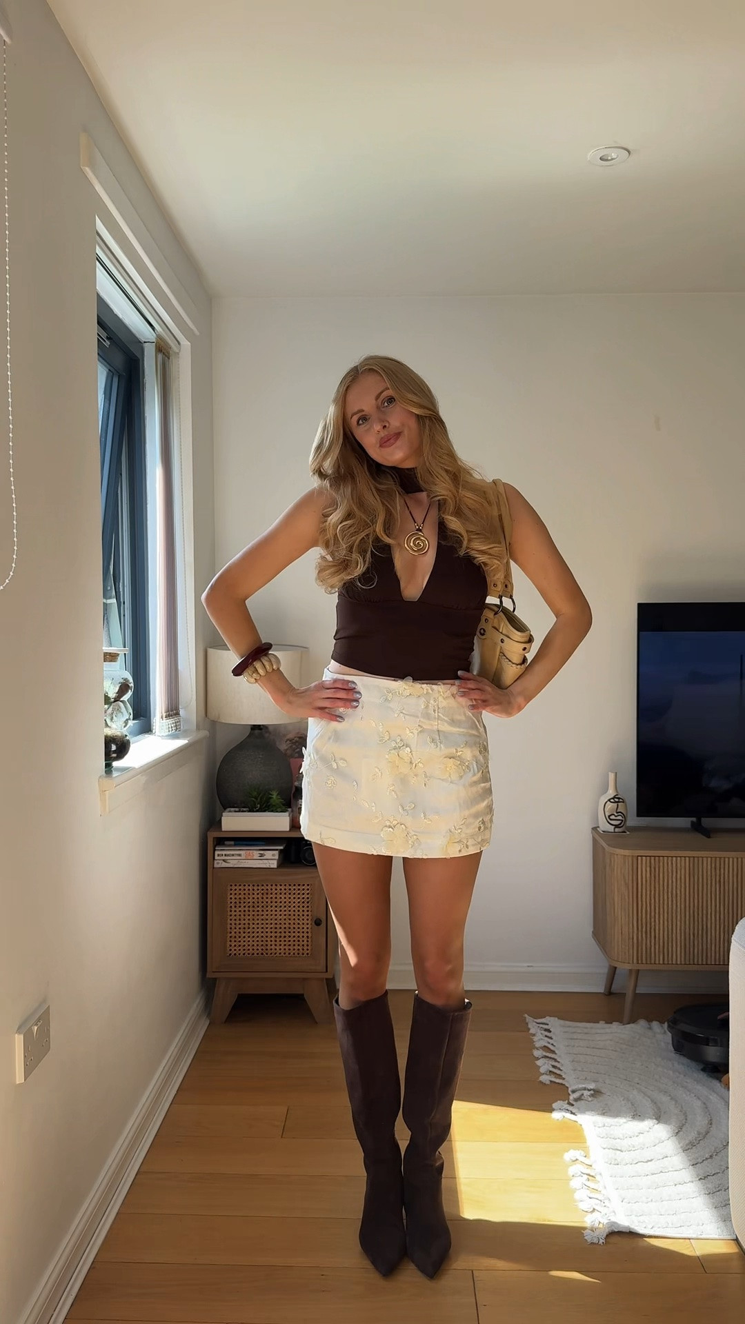 Mini skirt summer outfit inspo ❤️

#LTKuk #LTKsummer #LTKdatenight