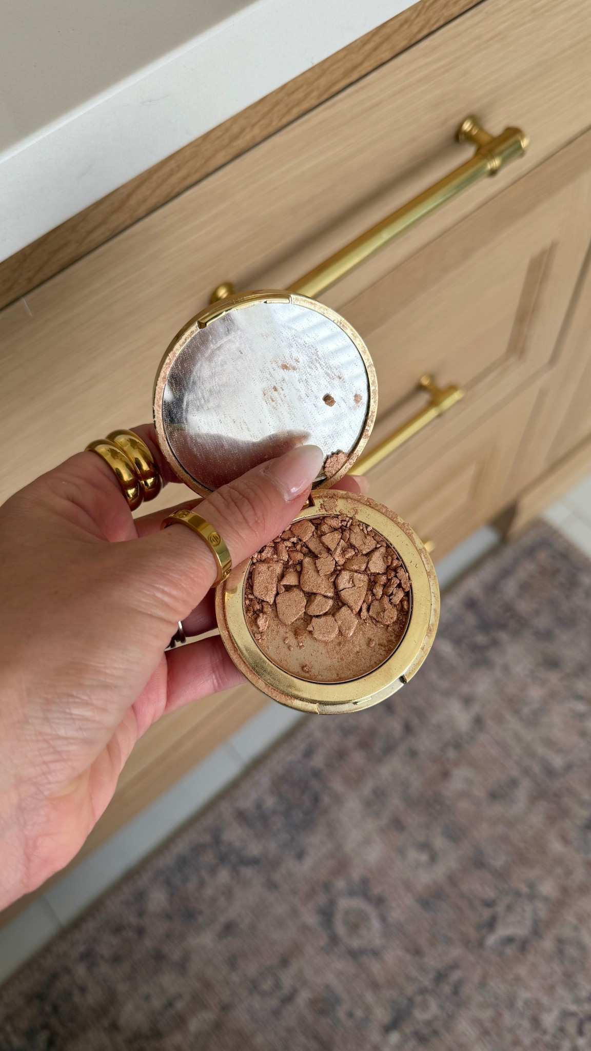 Long live my fav highlighter 

#LTKSeasonal #LTKselfcare #LTKBeauty