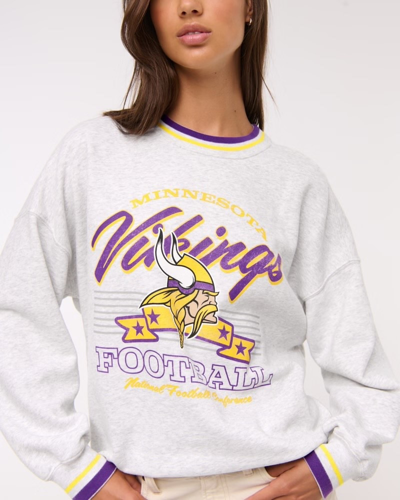 NFL gear, Minnesota Vikings, NFL sweatshirt, fall outfit

#LTKSeasonal #LTKFindsUnder100 #LTKautumn