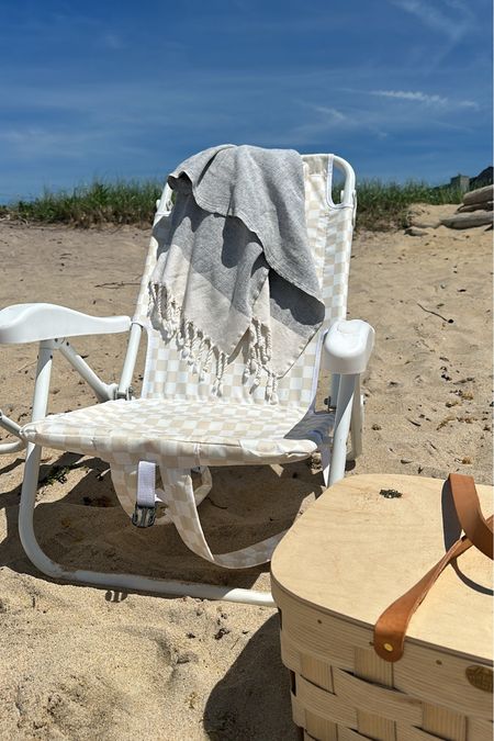 beach chairs restocked 🌊 

#LTKSeasonal #LTKFindsUnder100