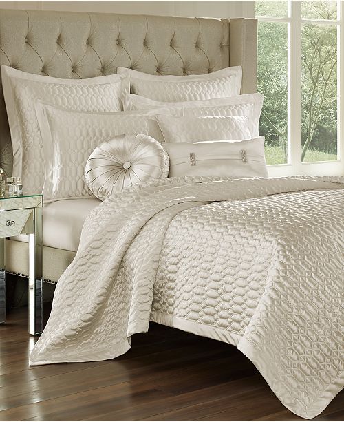 J Queen New York Satinique Quilted King Quilt & Reviews - Quilts & Bedspreads - Bed & Bath - Macy... | Macys (US)