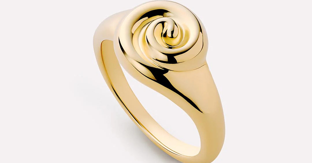 Gold Signet Ring - Ariel Ring | Ana Luisa