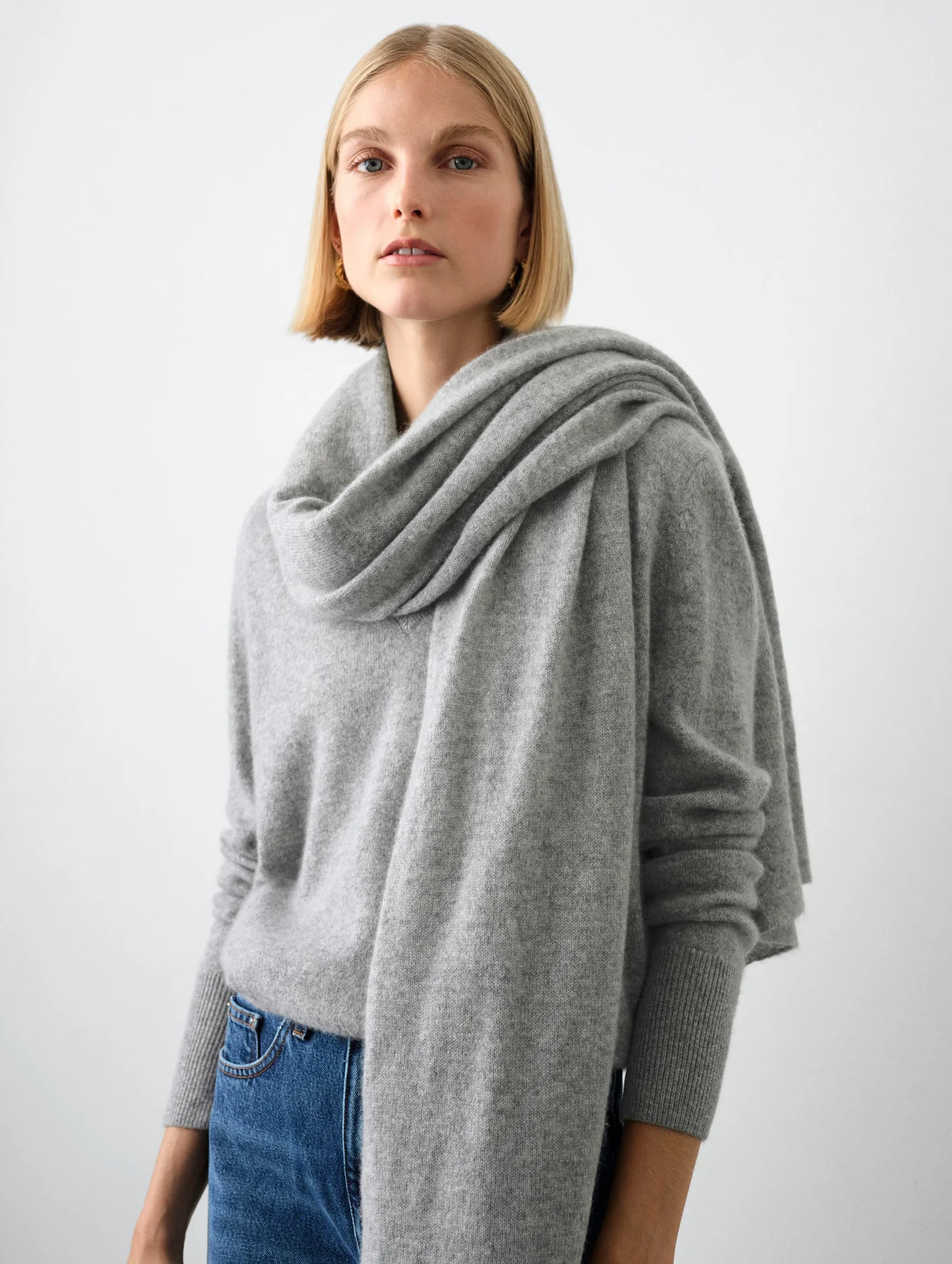 Cashmere Travel Wrap | White and Warren