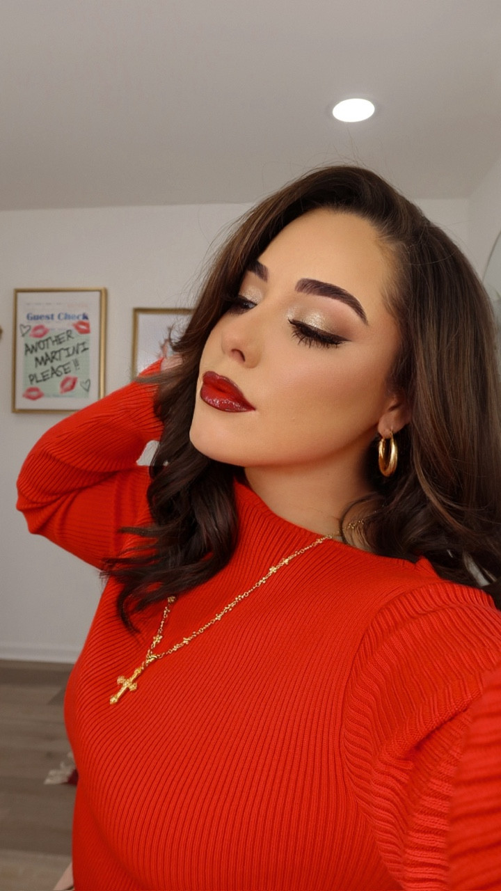 Affordable Holiday Glam 🎄💋
This look is super beginner friendly & every product is $20 or under for this look 🙌🏻 say HOLIDAY GLAM below for links to the exact products & a more detailed tutorial on my @amazonlive #holidaymakeup #holidayglam #affordablemakeup

#LTKHoliday #LTKBeauty #LTKgrwm