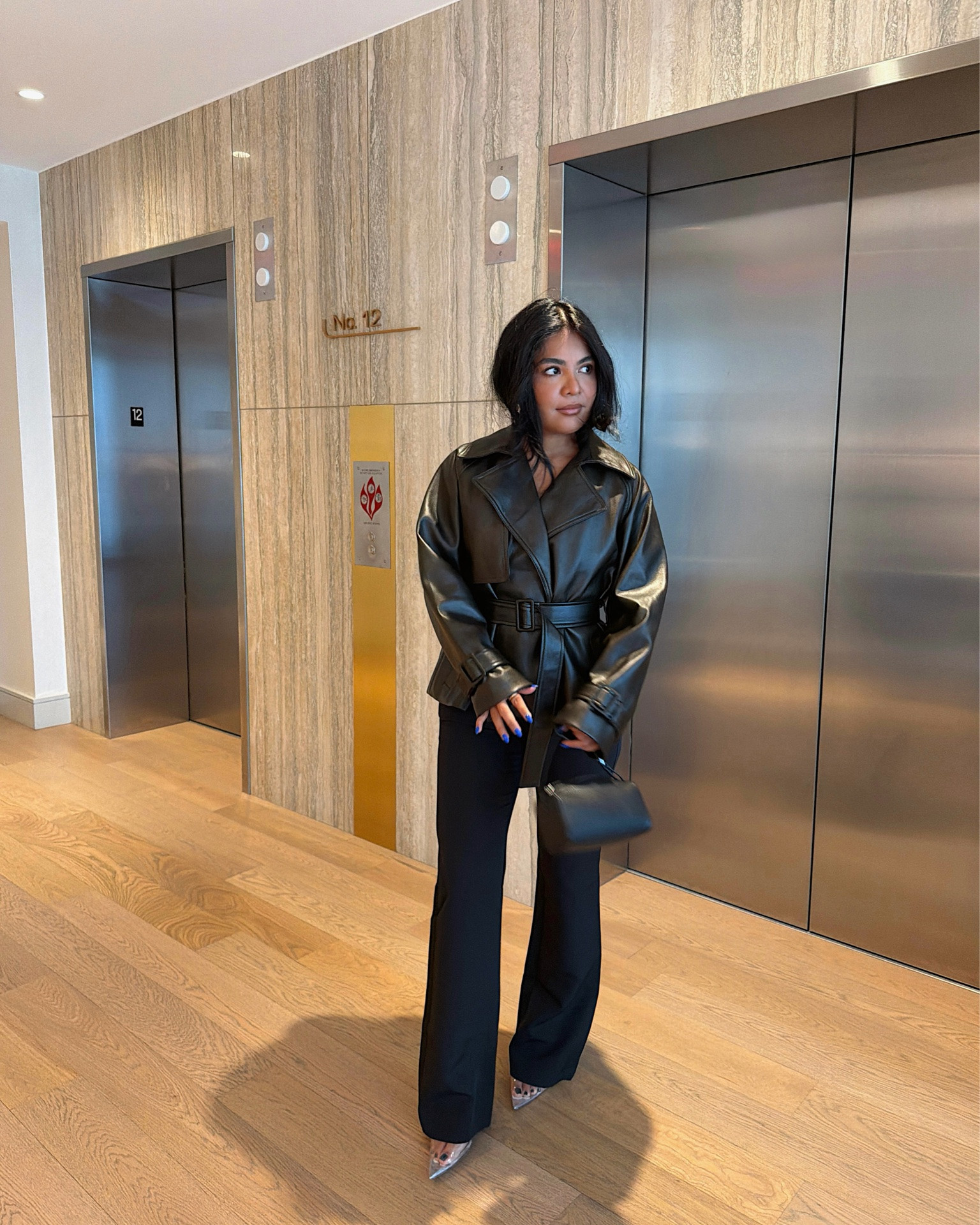 Fall outfits loading! 
small leather jacket
4 black trousers
4 black skort 
4 white long sleeve
XS maxi dress