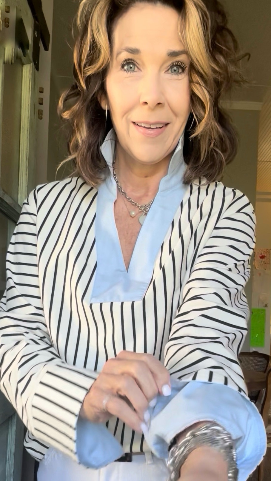 This is, by far, the best shirt I have found for Spring!

So cute, classic and comfortable.

The wide cuff detail with reversible inside fabric is so cute!

The quality is great and especially for the price!

This is sure to be a staple in your closet this Spring! 

#springwardrobe #blouse 


#LTKOver40 #LTKFindsUnder50 #LTKStyleTip