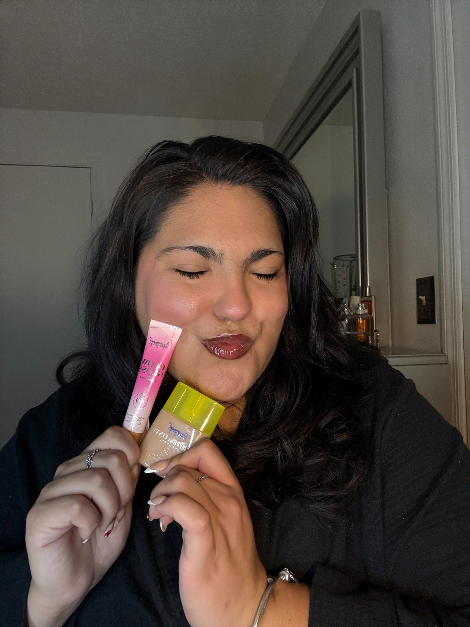 lightweight makeup essentials for summer from supergoop! #ad 

products featured:
Protec(tint) Daily Skin Tint SPF 50
Glow Gloss SPF 40 Lip Balm



#LTKBeauty #LTKTravel #LTKSeasonal