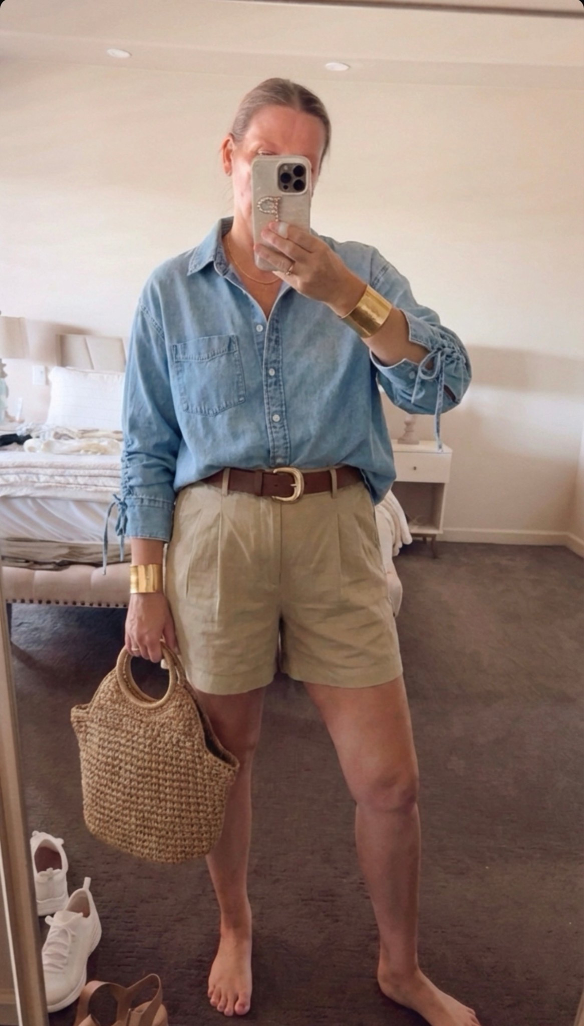 Denim shirt outfit


#LTKOver40 #LTKootd #LTKTravel