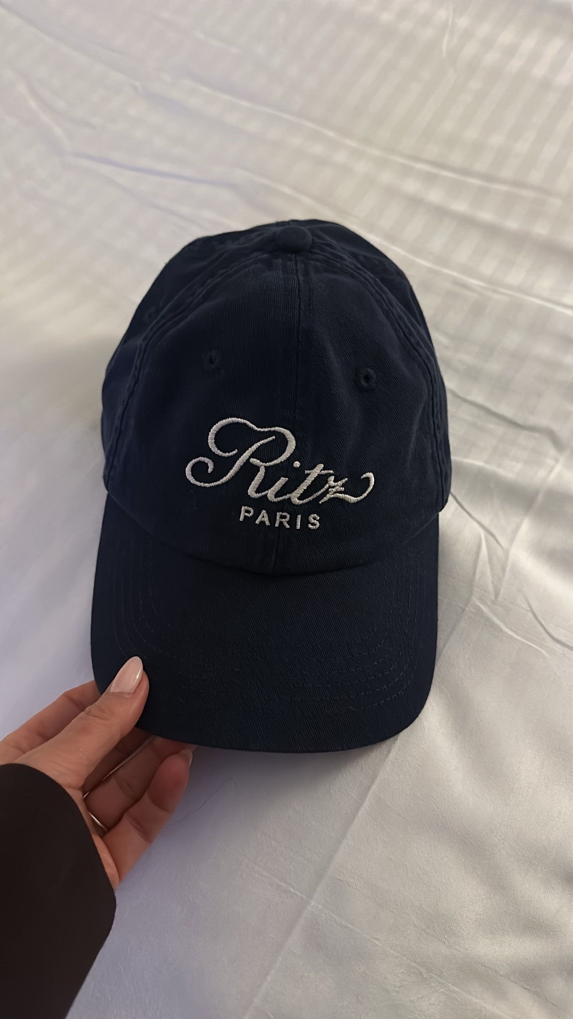 Ritz Paris navy hat

 #frame #ritz #cap #navyhat 

#LTKfall