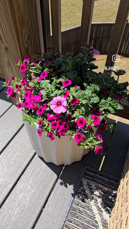 Let's do a little patio refresh with Lowe's Home Improvement. I knew these planters were coming home with me as soon as I saw them, looked designer without the price. Lowe's Home Improvement, Lowe's patio refresh, outdoor planters, modern planters, patio decor, patio flowers, front porch refresh, spring porch, spring patio, outdoor living

#LTKSeasonal #LTKhome #LTKstyletip