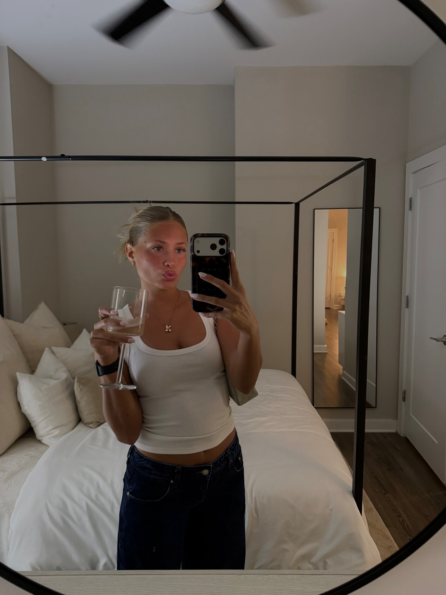 3/6 Outfit