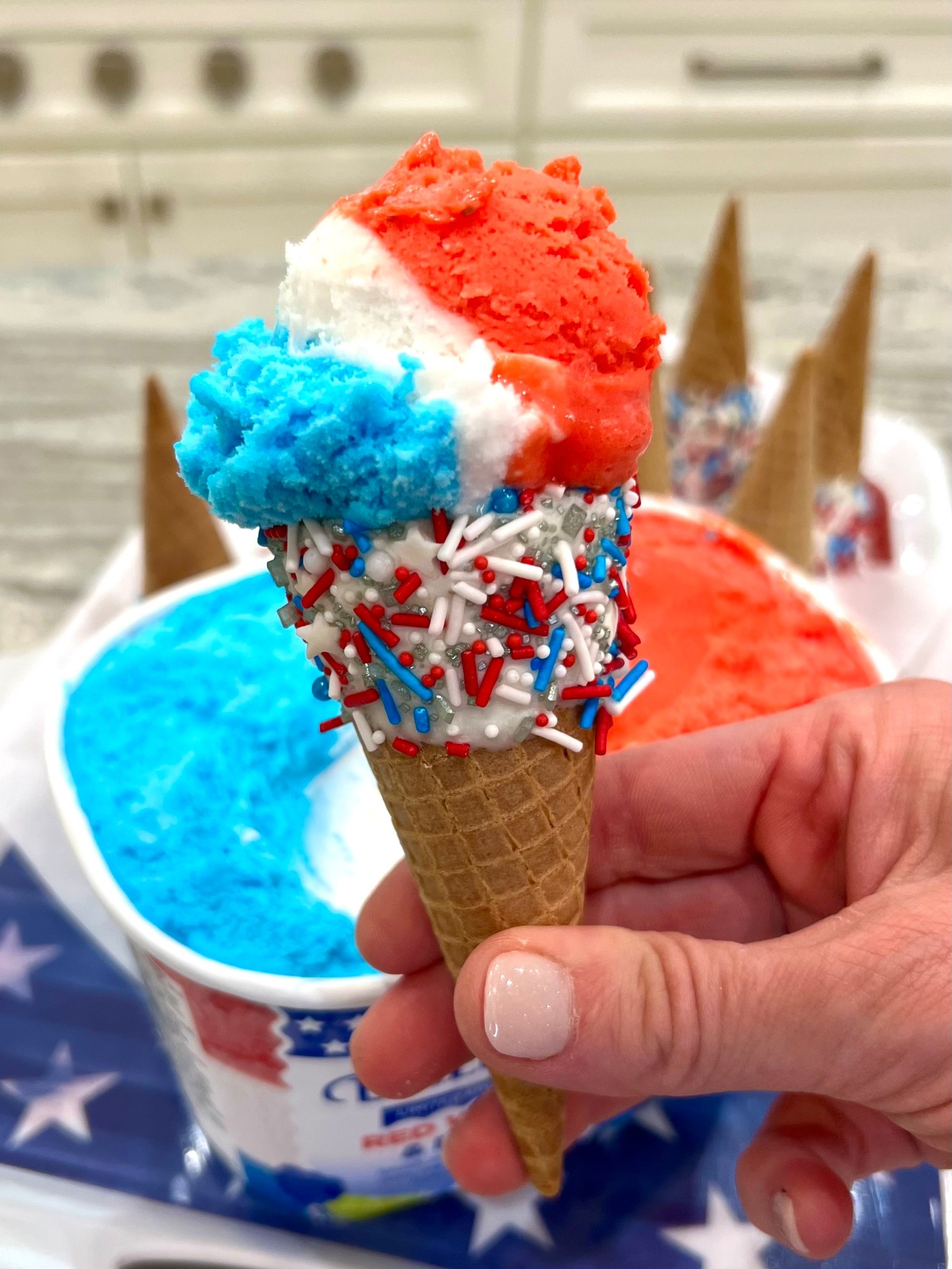 Decorate sugar cones with patriotic sprinkles and load them up with your favorite ice cream 🇺🇸🍦#LTKParties

#LTKSeasonal