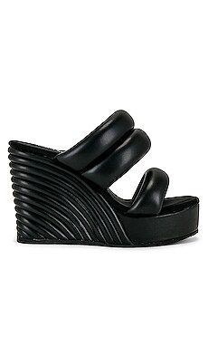 R0AM Strata Platform Sandal in Black from Revolve.com | Revolve Clothing (Global)