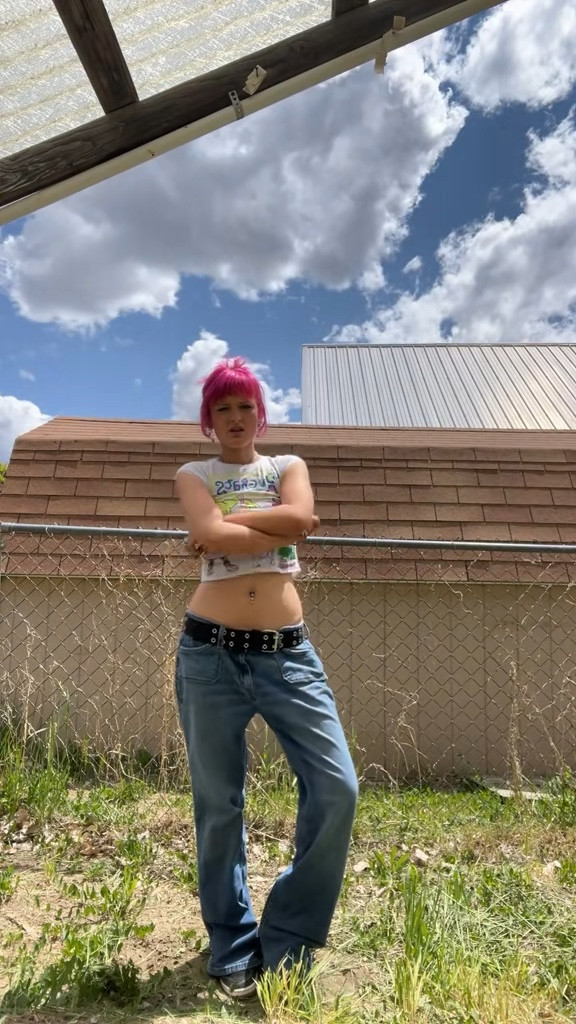 top is thrifted, belt is thrifted, jeans are levi's

#LTKSummerEdit #LTKActive #LTKHome