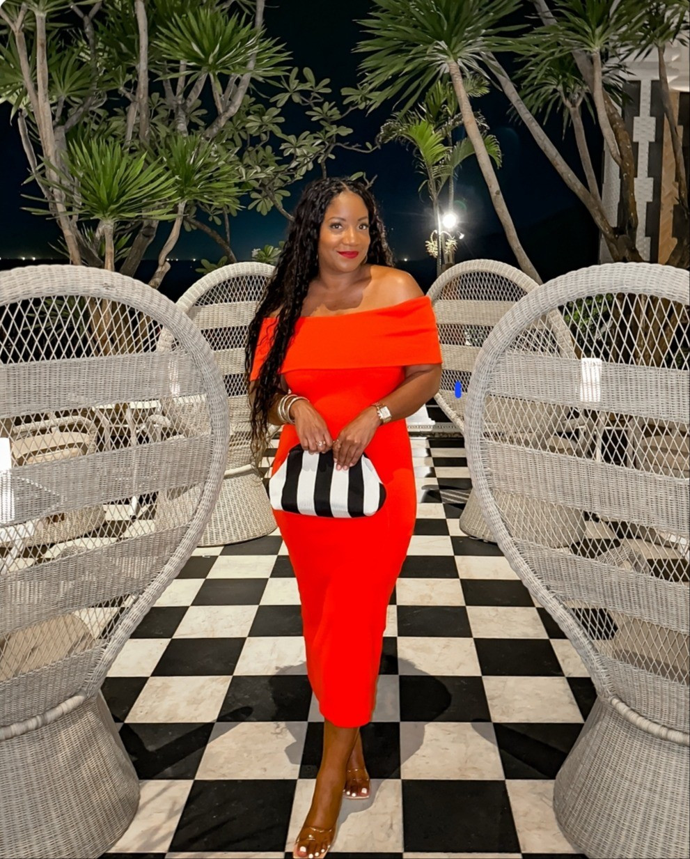 I wore this dress to a dinner while on vacation in Vietnam, but it's perfect for the holiday season as well!

#LTKHoliday #LTKMidsize #LTKSeasonal