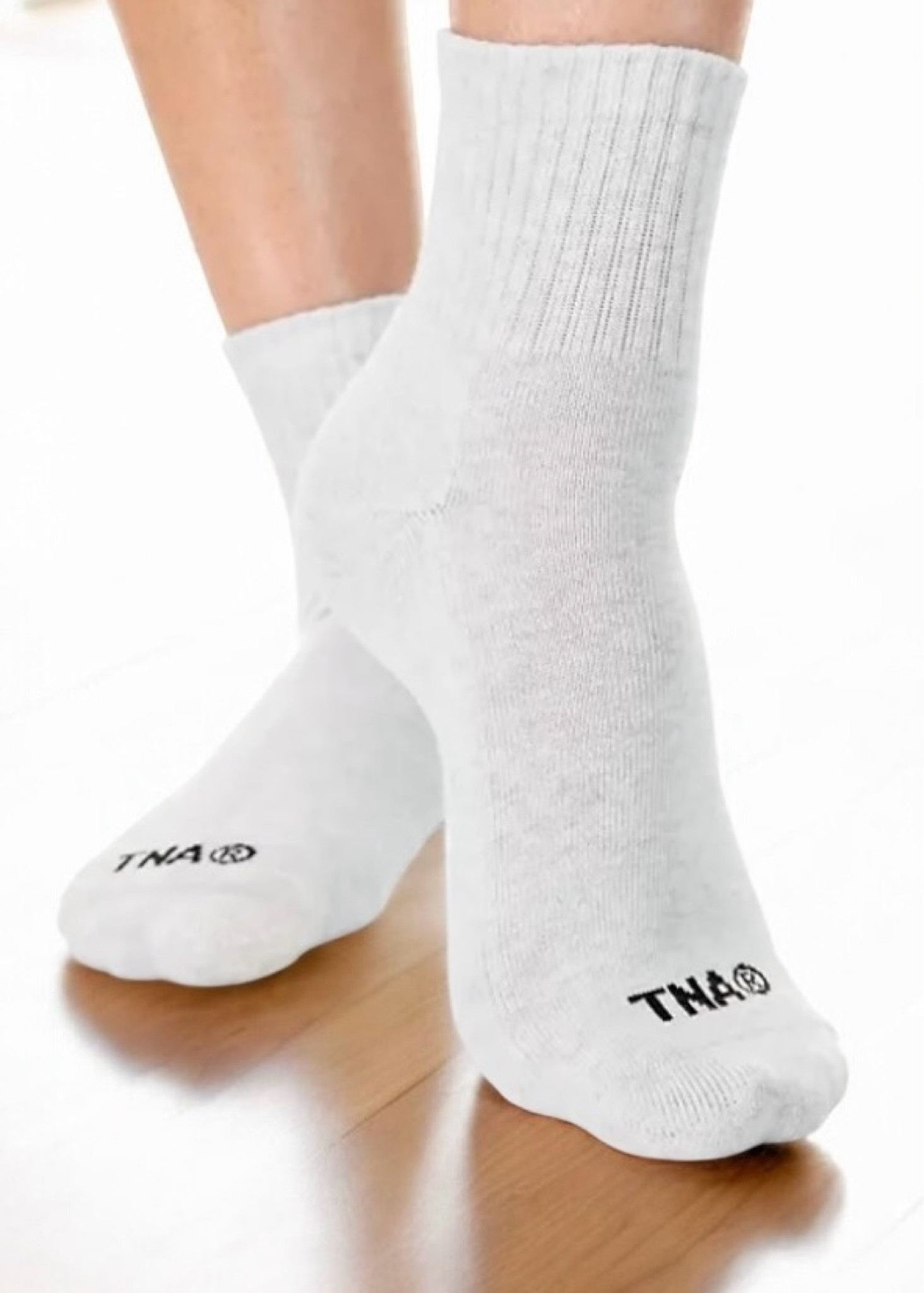 TNA Socks from Aritzia are the best for the colder months. Perfect stocking stuffers. High quality socks 

#LTKHoliday #LTKCyberWeek #LTKSaleAlert