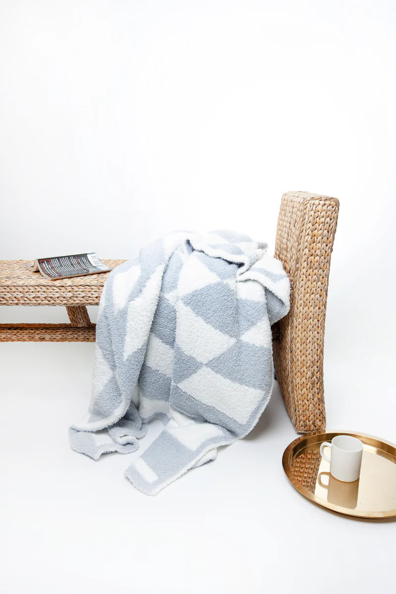 Frozen & White Wavy Checker Print Throw | Sunset Snuggles