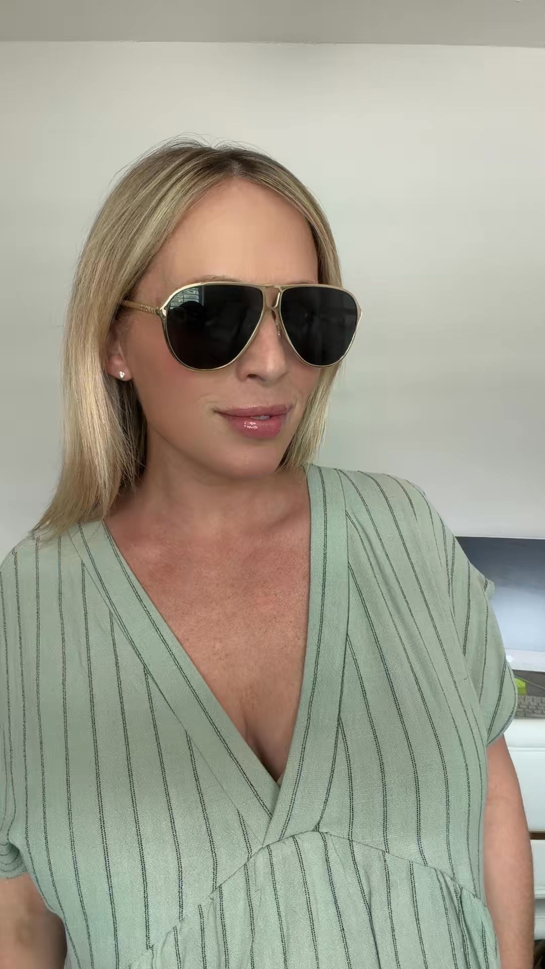 Sunglasses

#LTKgrwm #LTKootd #LTKSeasonal