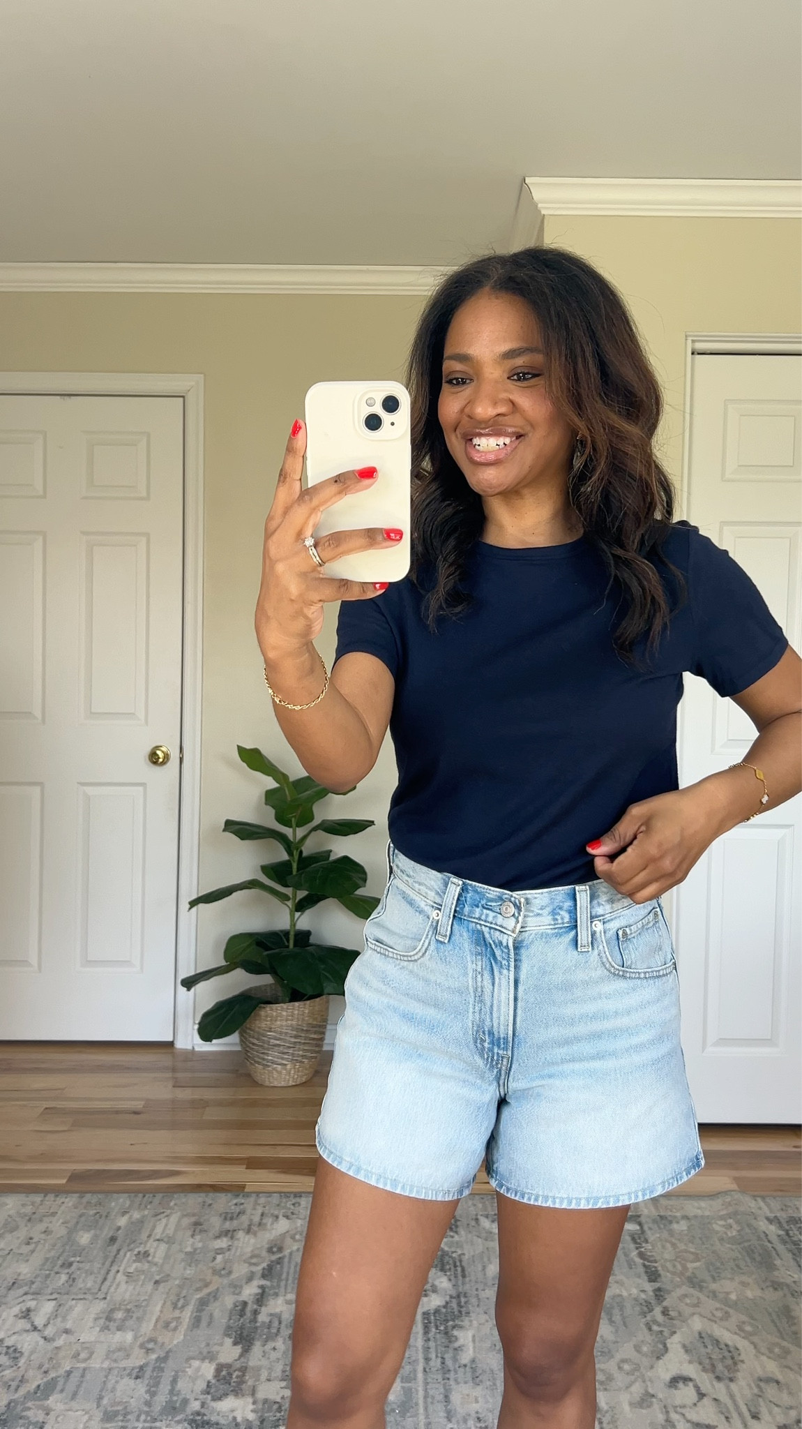 Wearing a small in the shirt and size 27 in the shorts  

#LTKgrwm #LTKOver40 #LTKootd