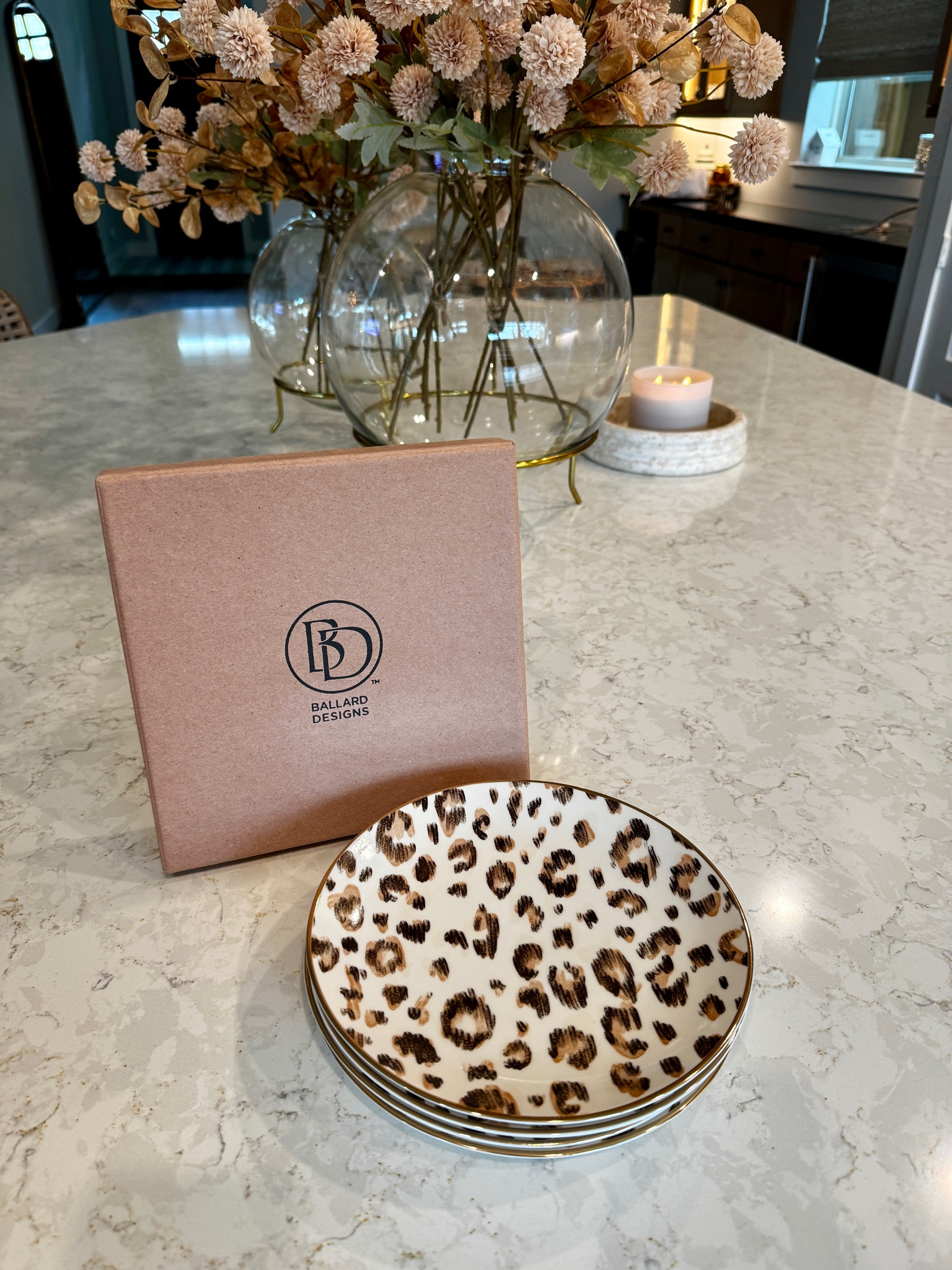 ✨ On Sale ✨

How cute are these accent plates? They also come in a blue leopard. 30% off with the President’s Day sale. 

The Eleanor vases are 20% off!

#everypiecefits

Home decor 
Decorations 
Kitchen decor 
Salad plates 
Dessert plates 
Accent plates 
Leopard print 
Vase 
Faux florals
Counter stool 
Barstool 
Dining room

#LTKSaleAlert #LTKHome #LTKFindsUnder50