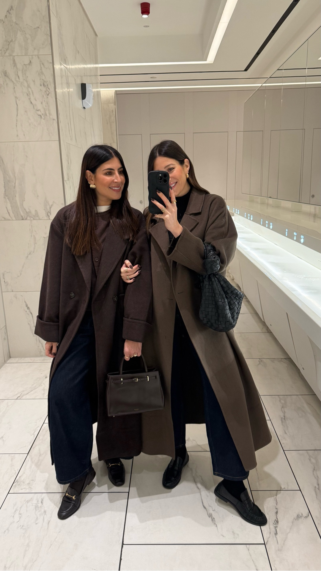 A quick OOTD 🤎

WAT The Brand, Zar, H&M, The Whitw Company 

#LTKuk #LTKwinter #LTKstyletip