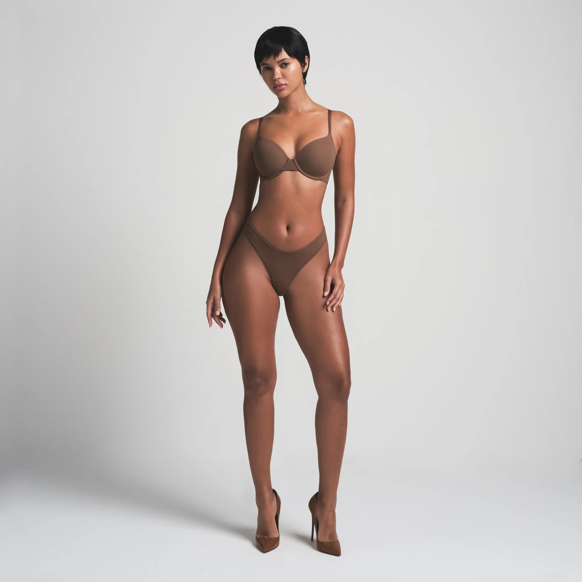 SKIMS T-Shirt Bra | Medium Neutral | 38DD | Fits Everybody | SKIMS (US)
