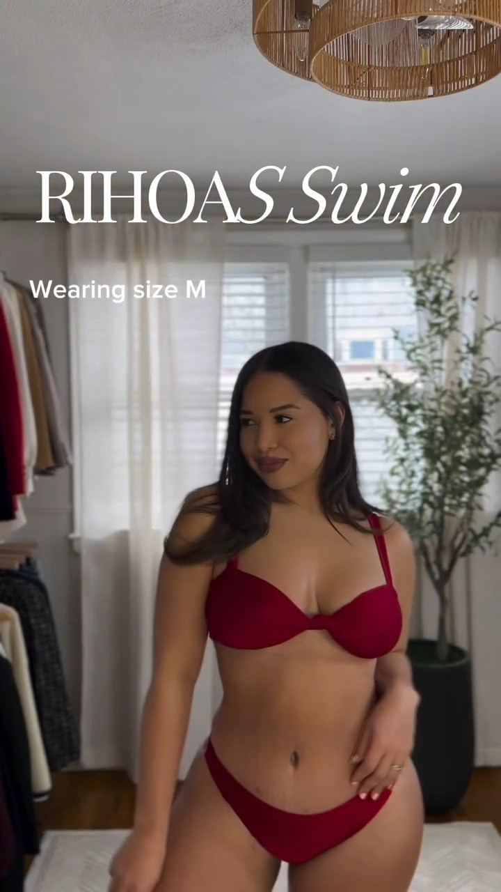 These swimsuits are making me want to book a flight straight to Monaco 👙🌴☀️ ✈️

Wearing a size M in both swimsuits @rihoas_official use my code YP12V for some money off 😉

#swimsuithaul👙👙👙 #rihoasofficial #rihoasswimwear