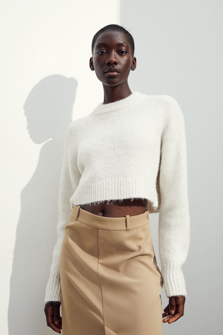 Cropped jumper - Natural white - Ladies | H&M GB | H&M (UK, MY, IN, SG, PH, TW, HK)