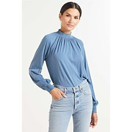 SUNDRY Smocked Raglan Top | EVEREVE | Evereve