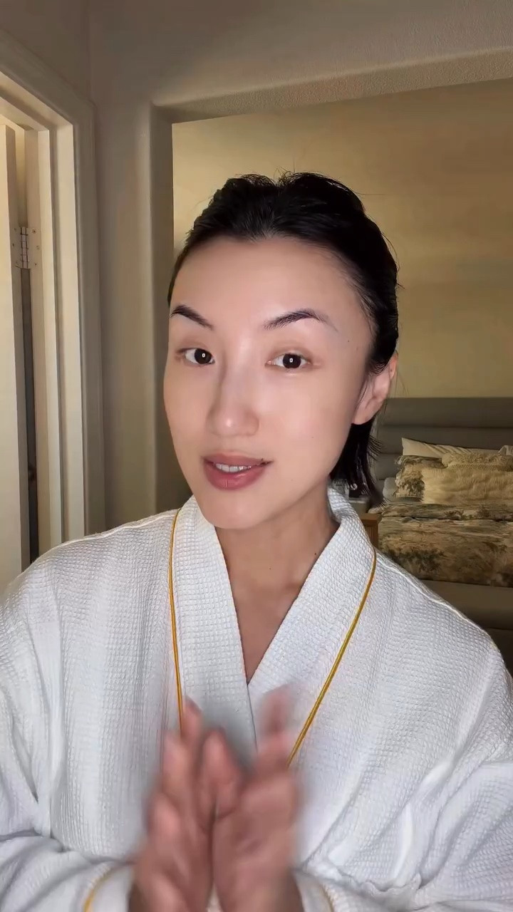 Skincare over 40 ✨ My routine has definitely evolved with my skin.

These days, I’m much more intentional about why something earns a place in my routine — focusing on skin renewal, hydration, targeted ingredients and supporting the overall look and feel of my skin as it changes. It’s less about chasing “anti-aging” and more about taking care of the skin I have now. 🤍

Tonight’s routine:
✨ Dermalogica Phyto Nature E²
💧 EviDenS de Beauté The Moisturizing Lotion
🧬 SkinCeuticals P-TIOX Serum
🪄 GLOW.M Booster Sonic
🤍 Lancôme Absolue Longevity MD Intercept The Cream
🍊 Rodan + Fields Pure C Vitamin C

Over 40 skincare doesn’t have to be complicated — it just needs to be intentional.
Want the full product details?

Comment “ROUTINE” and I’ll send you the list. 🤍

#SkincareOver40 #MatureSkin #Over40Beauty #SkincareRoutine #AgingSkin

#LTKselfcare #LTKOver40 #LTKBeauty