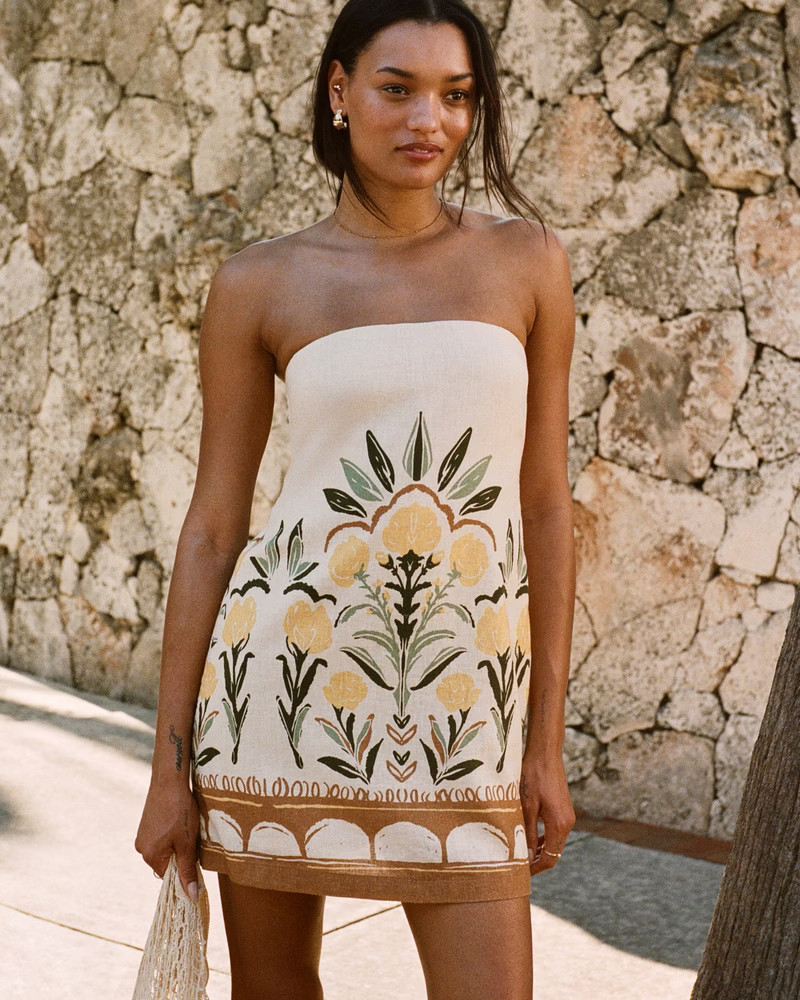 The A&F Scarlett Strapless Linen-Blend Skort | Abercrombie & Fitch (UK)