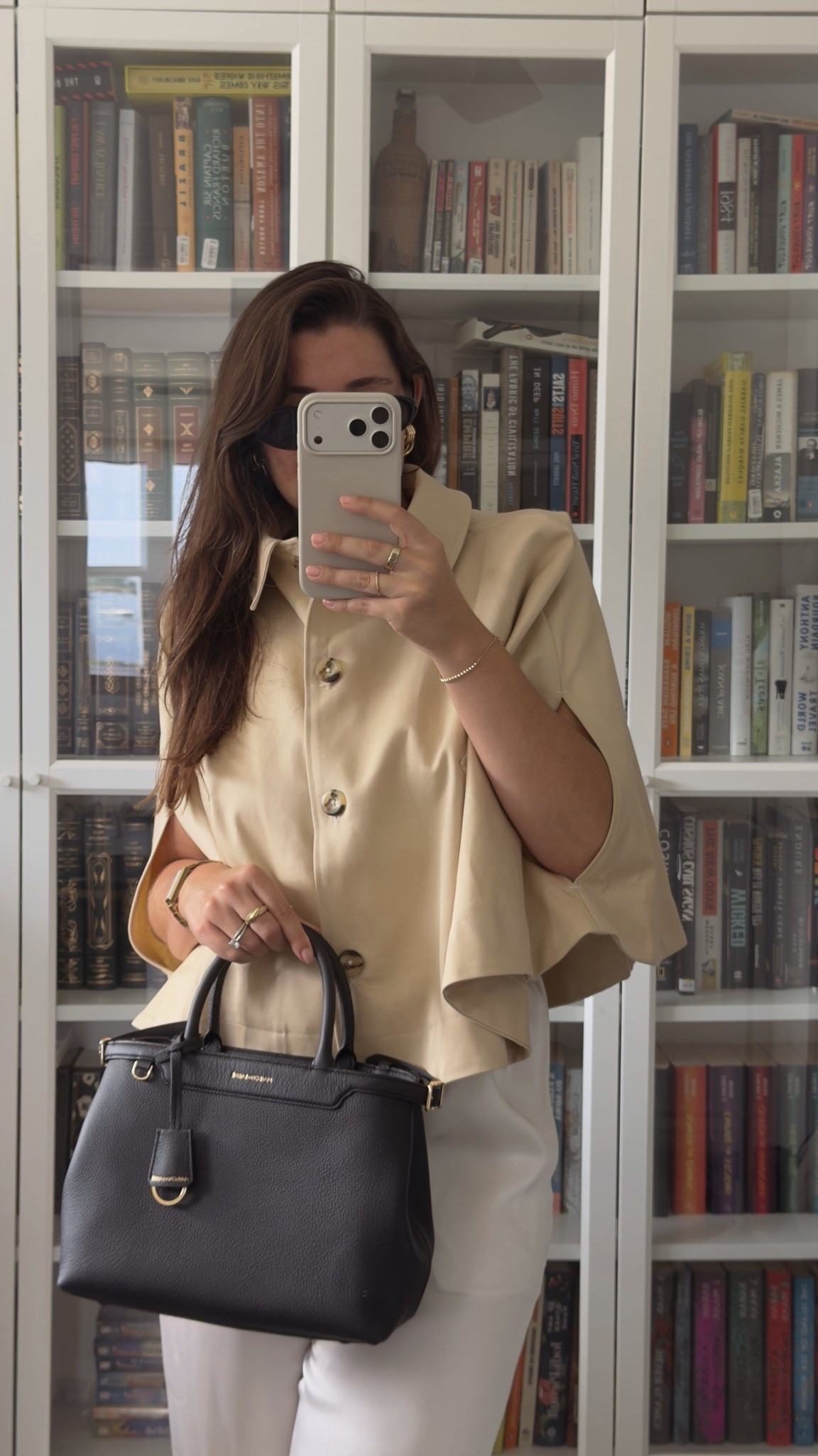 Loving this handmade Cape trench from Chloe de Barros 🤍

Details: Cape Latte, size M/L - I’m unable to link it here on LTK but you can find it on her website and I have it linked in my ShopMy under ‘Shop the Looks’ 🫶

With Amour, M.

#LTKdayinmylife #LTKgrwm #LTKootd