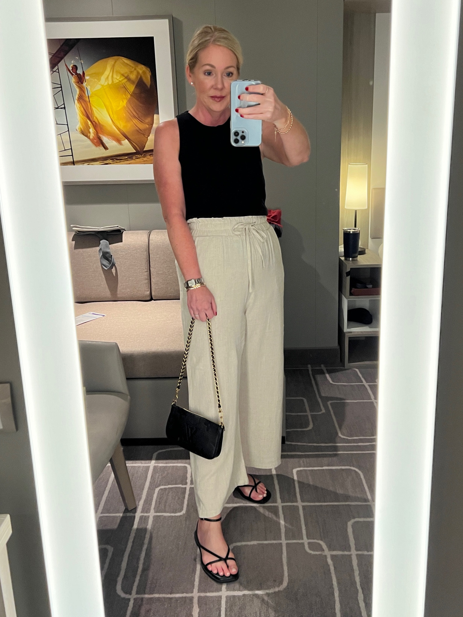 Comfortable and casual linen cropped pant. Many colors. Size M. 

#LTKover40 #LTKfindsunder50 #LTKtravel