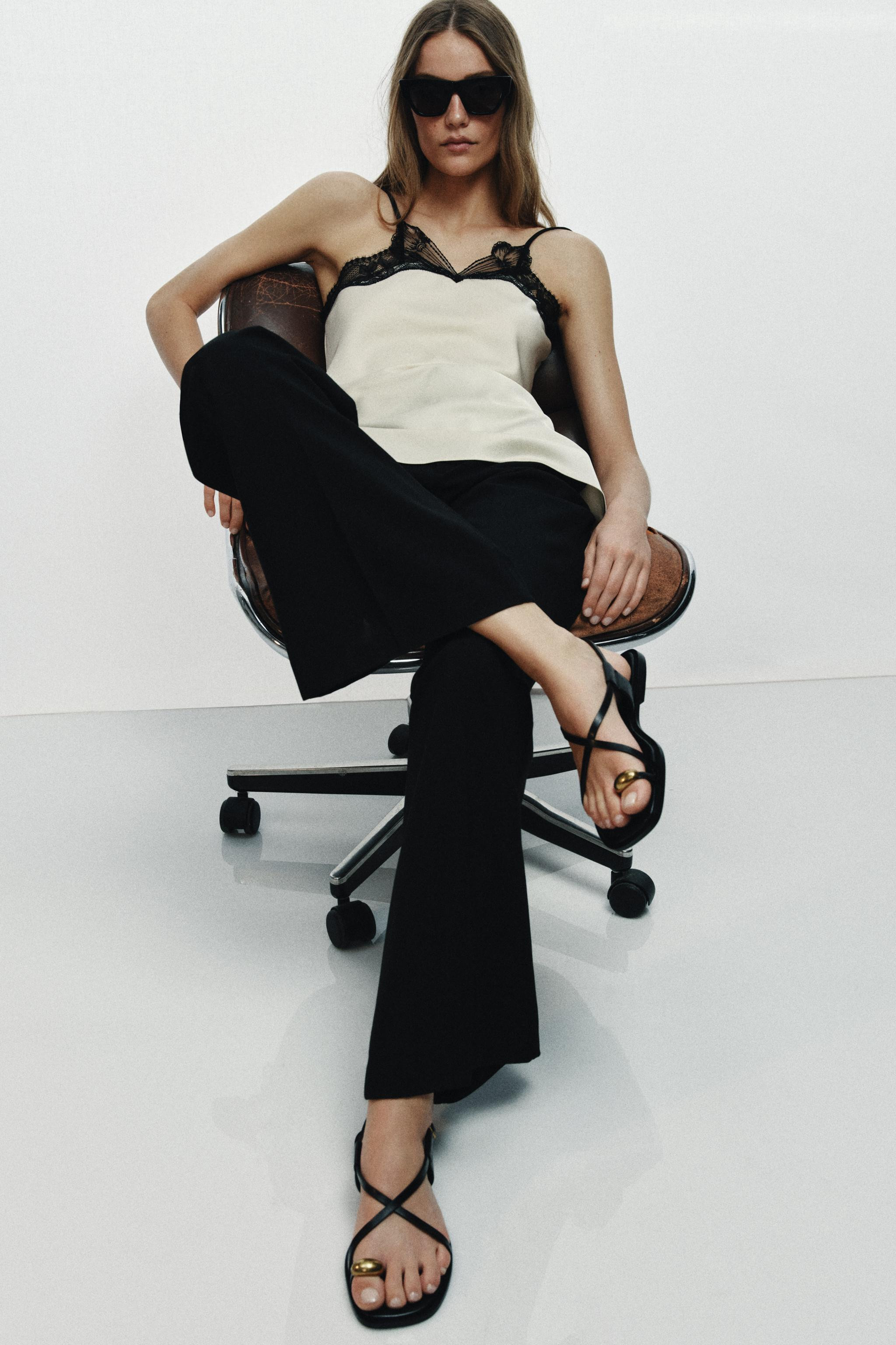 FLAT SANDALS WITH METALLIC DETAIL | Zara US