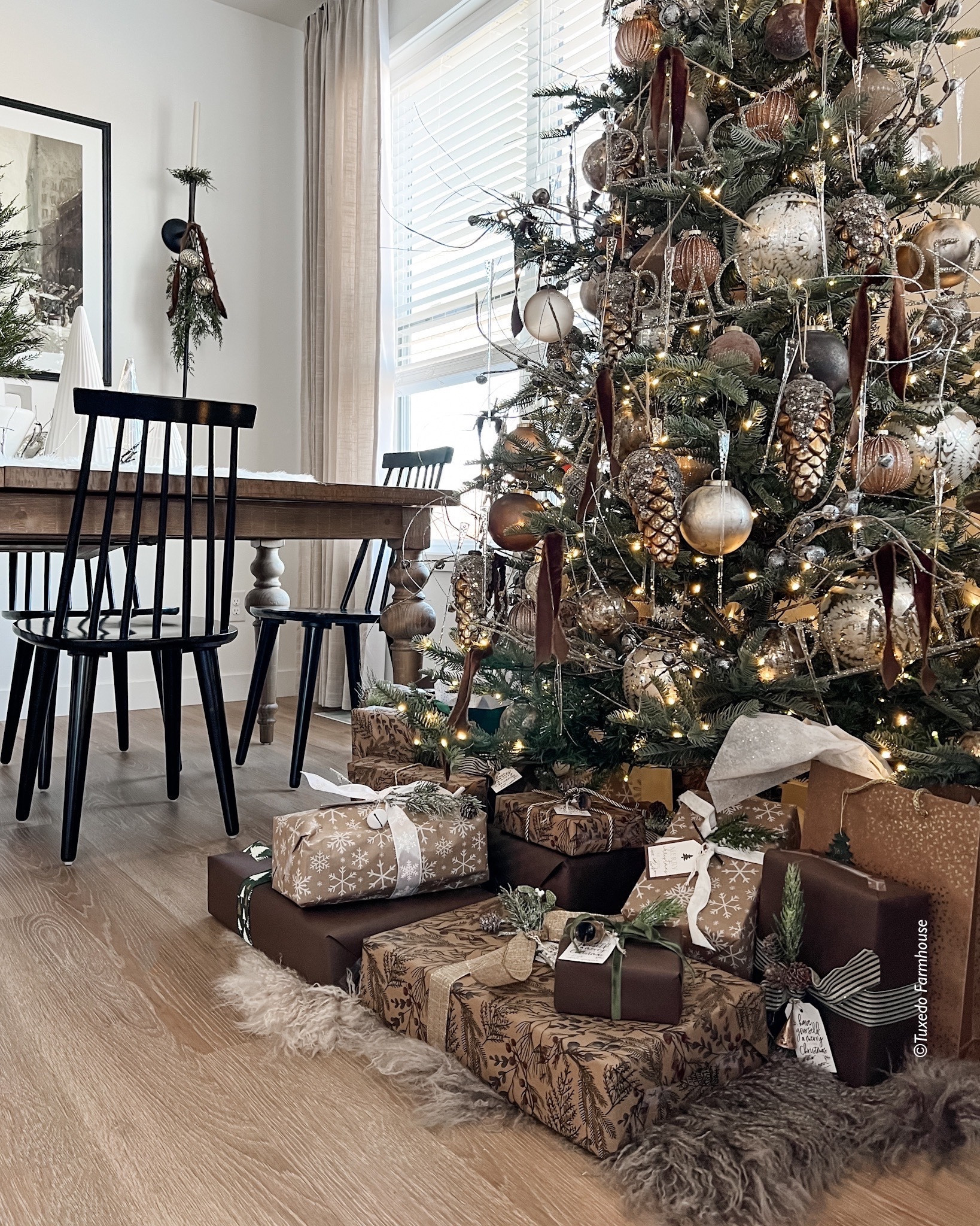 Are your presents wrapped? I’m sharing the wrapping papers I used this year as well as all the wrapping essentials I have and love. 

#LTKHoliday #LTKfindsunder50 #LTKhome