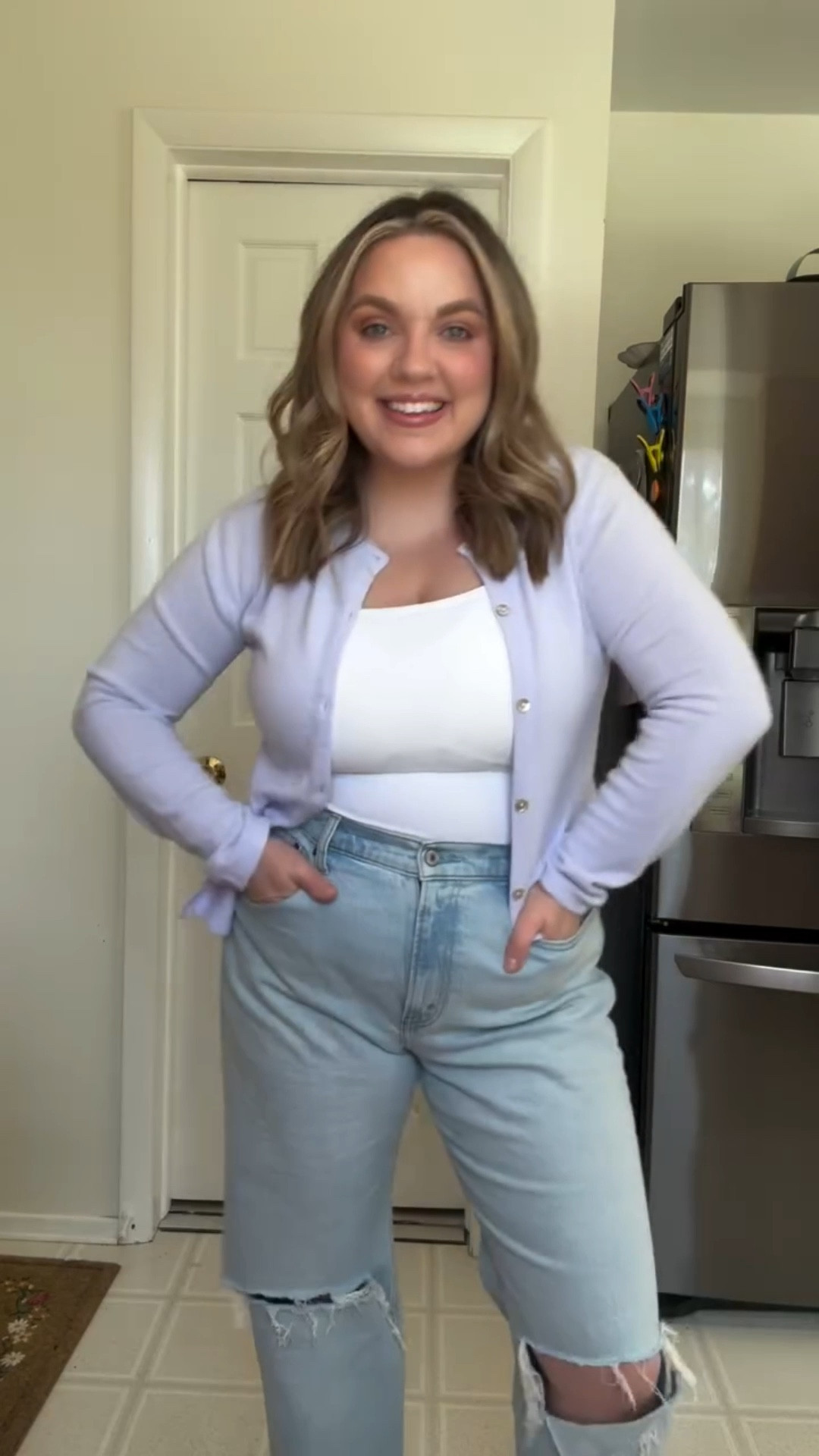 Found this Cutie vintage Eddie Bauer cardigan at the Goodwill a few weeks ago! The Periwinkle is the perfect shade for spring. Paired it back to my new fav Abercrombie high rise 90s relaxed jeans. Normally I’m snagging up clothes for the girls, but I’ve found quite a few things for myself lately. 💃💃💃

I’ve been having lots of fun mixing in my thrift finds to my regular wardrobe. What’s your favorite thing to thrift?!