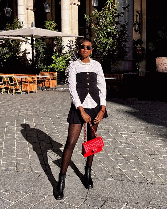 When in Paris! I loved this homage to Parisian style look with a pop of red. 

#LTKeurope #LTKstyletip #LTKluxury