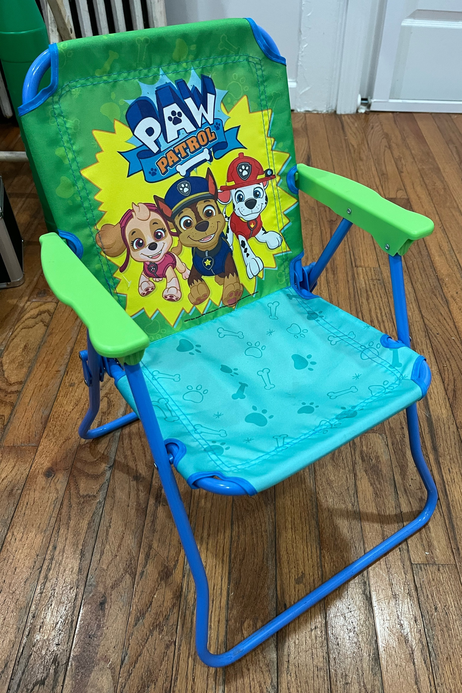 Found this little folding chair for when lil man’s friends come over! Such a perfect addition🥰

#LTKFindsUnder50 #LTKKids #LTKHome