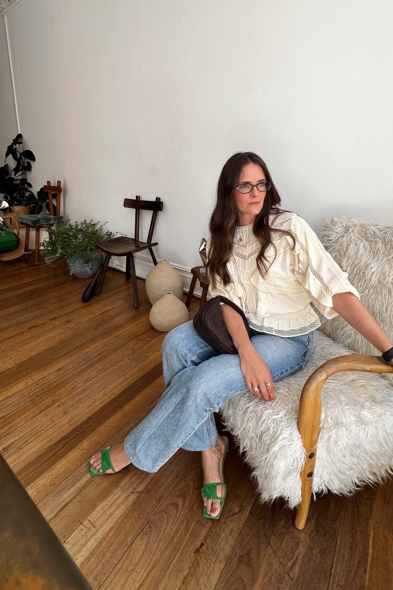 Jeans and nice top. 

#LTKaustralia #LTKsummer #LTKjeans