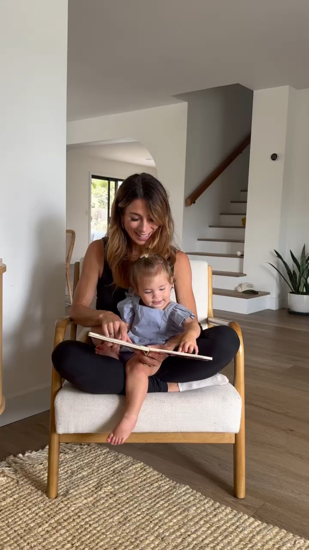 We love these peek a boo books to read with Banks everyday! Linked a few of our favs.

#LTKBaby #LTKFamily #LTKSeasonal