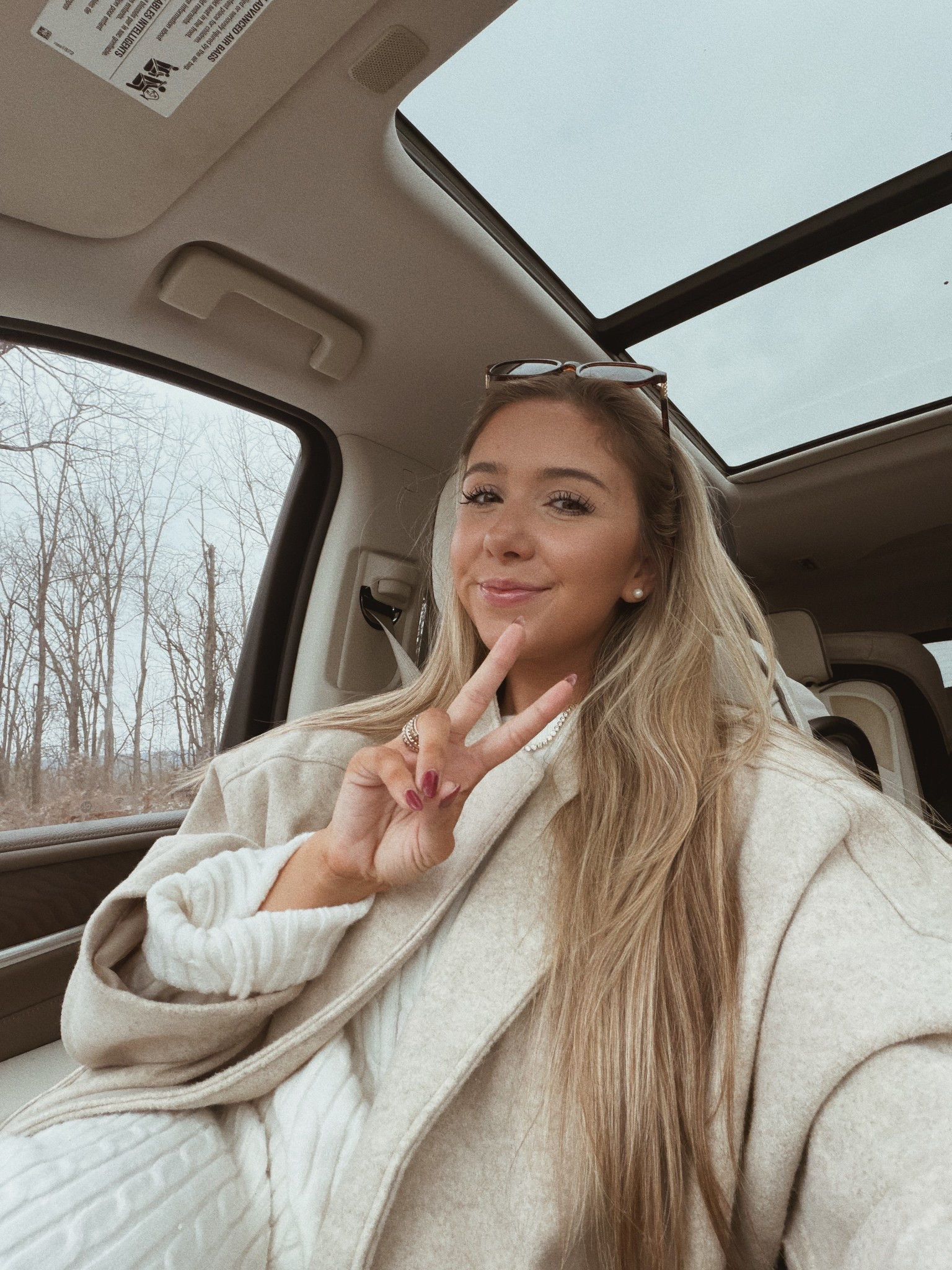 Holiday errands ootd 🤍

#LTKootd #LTKHoliday #LTKdayinmylife