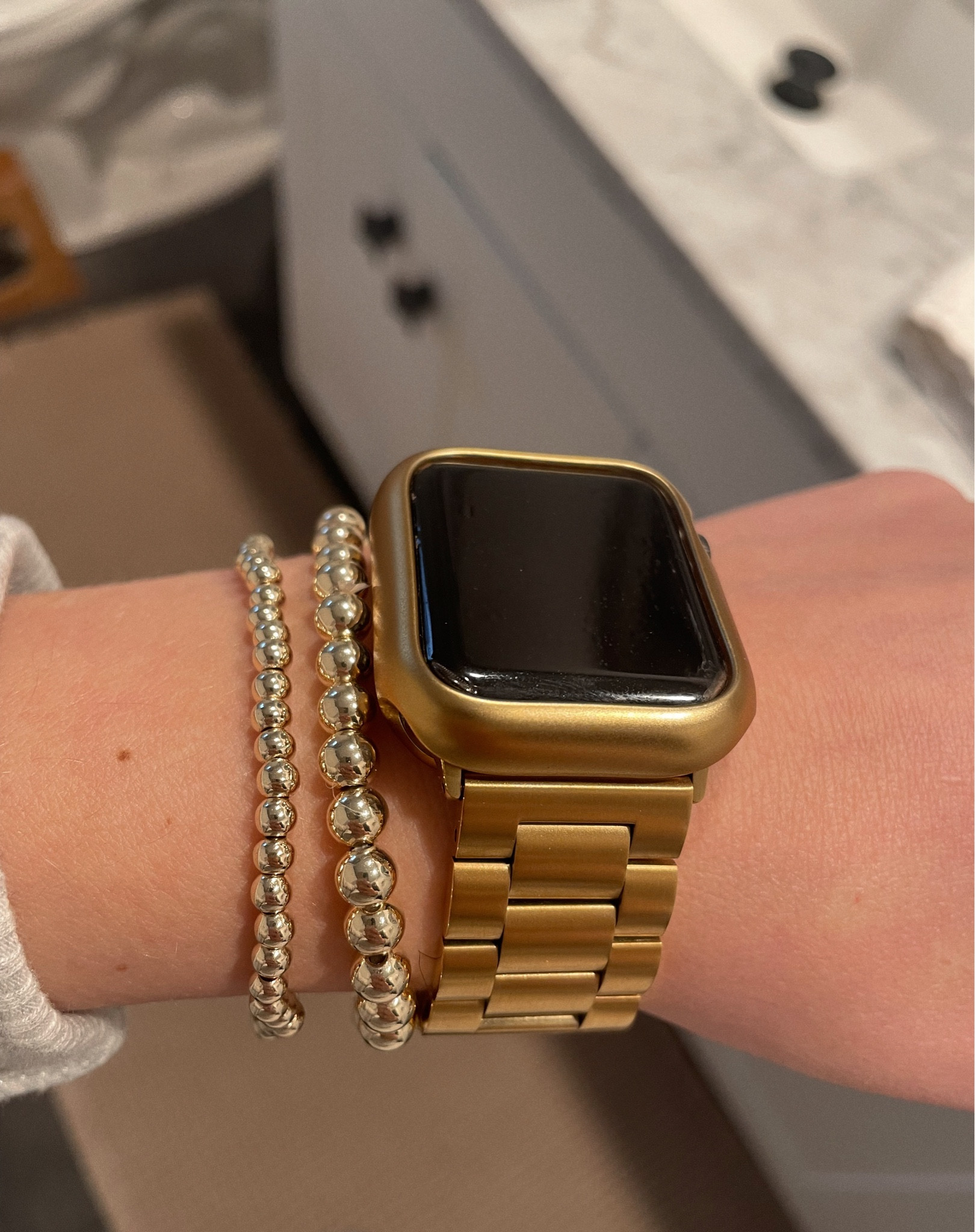my apple watch is making a come back bc of this band ✨⌚️ && it’s on sale too!! 