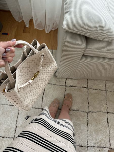 Loving my new designer inspired bag, flats and dress for summer! 

Amazon find, bag, sandals, flats, mary jane flats, dresses, dress, Amazon fashion, rug, vacation outfit, outfits, 

#LTKItBag #LTKShoeCrush #LTKMidsize