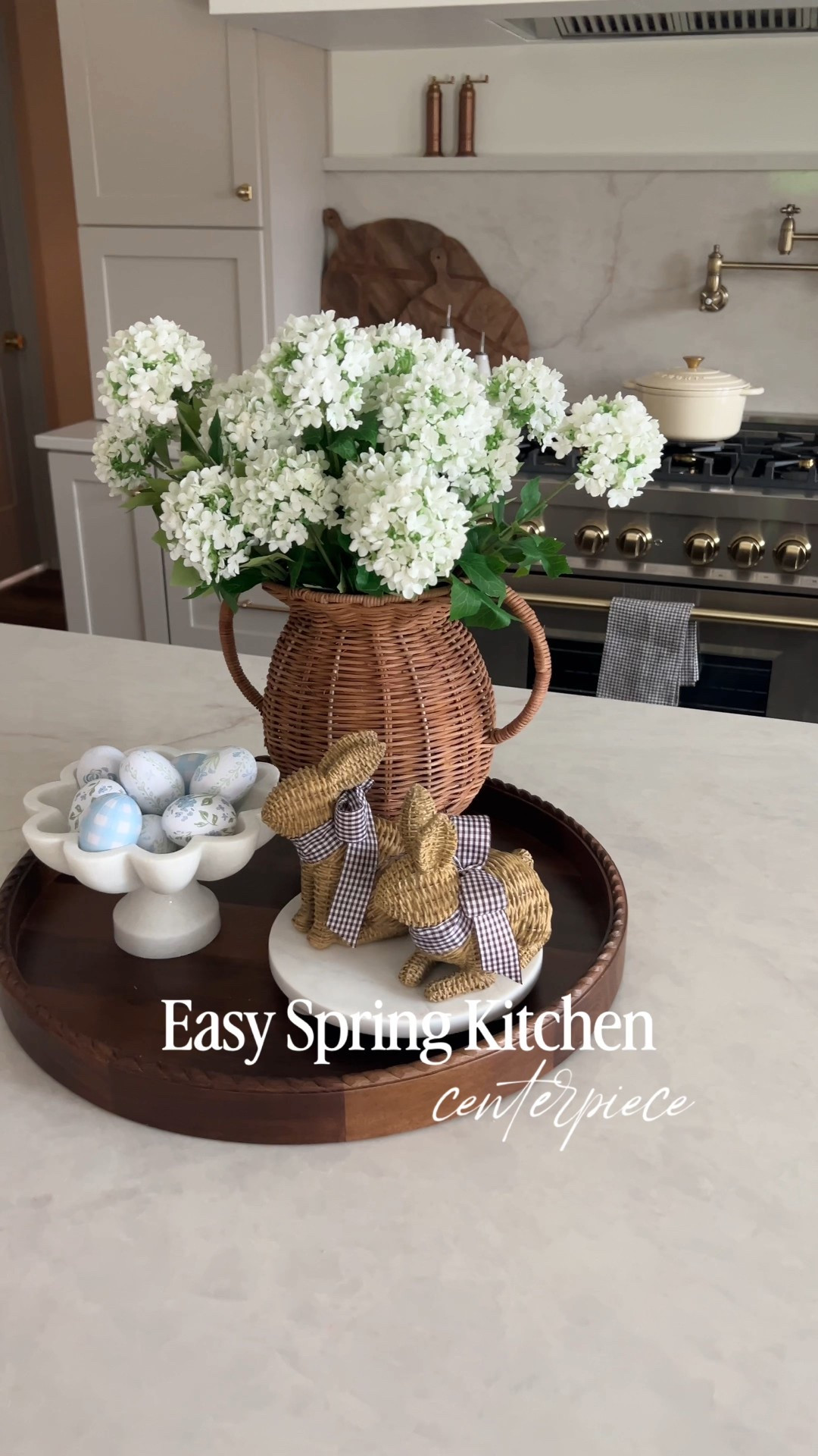 Spring kitchen decor! 

Kitchen centerpiece 
Spring decor 
Easter decor 
Kitchen island decor 


#LTKHome